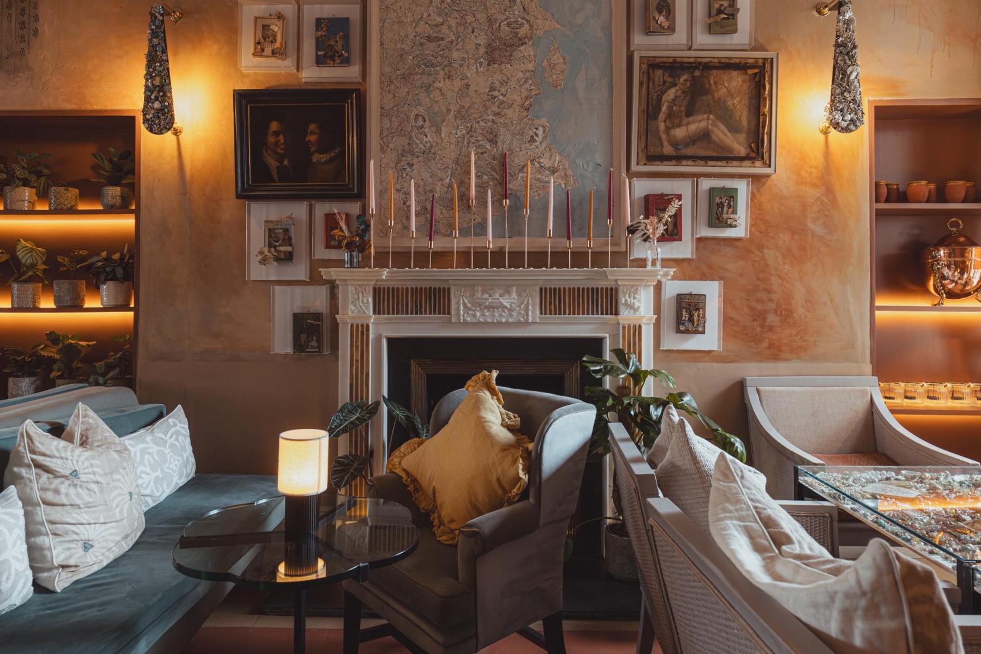 No 15 By Guesthouse, Bath Eksteriør billede The Drawing Room at The Ivy, St John's Wood